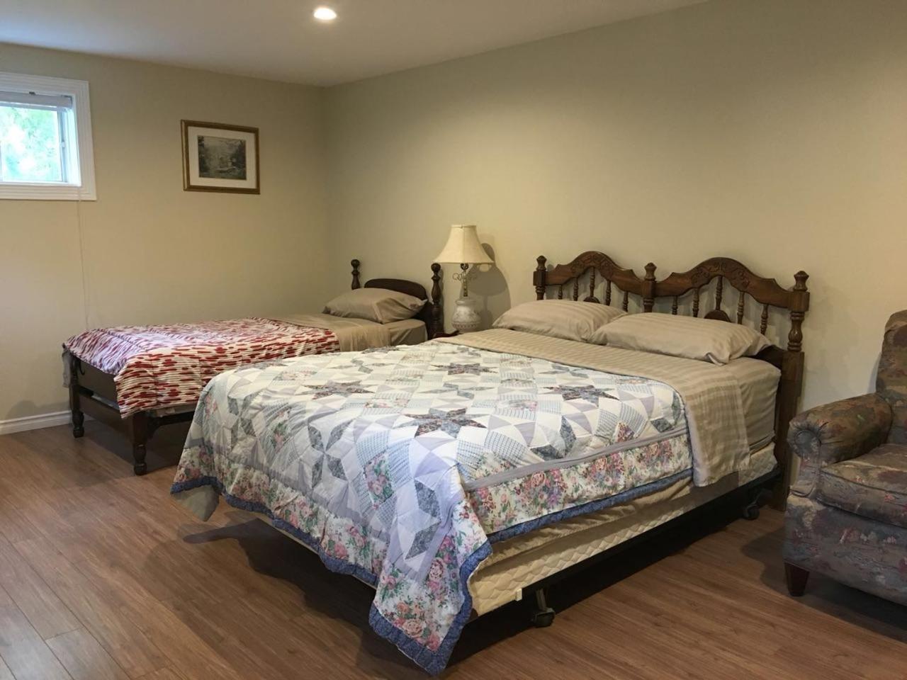 Seaview White House Bed & Breakfast Stratford Exterior photo